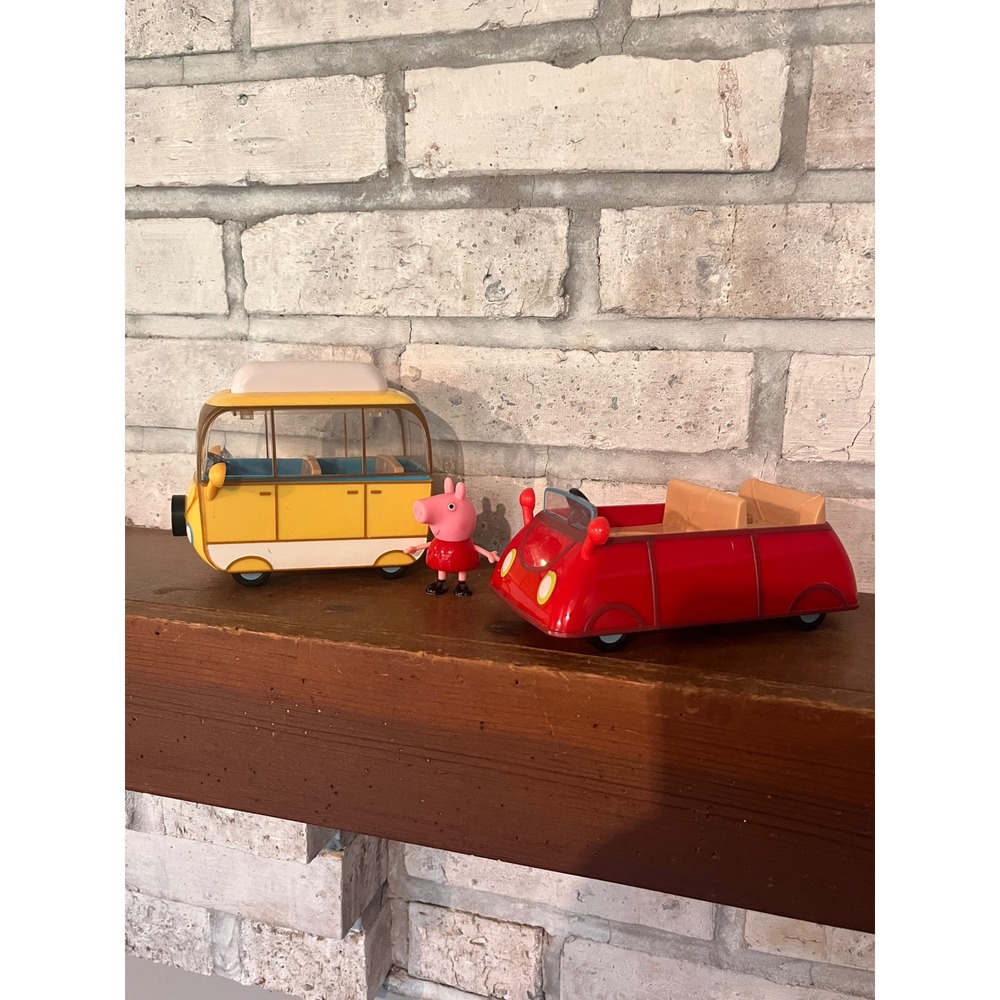 Set of 2 Peppa Pig Jazwares 2003 Vehicles and Peppa Figure